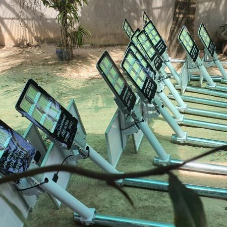 JD 6300 NEWS đèn năng lượng mặt trời 300w, đèn đường chính hãng JINDIAN (JD) - 3141