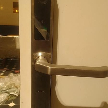 Khóa vân tay cửa nhôm kính HOMEKIT AB-16E - 3780