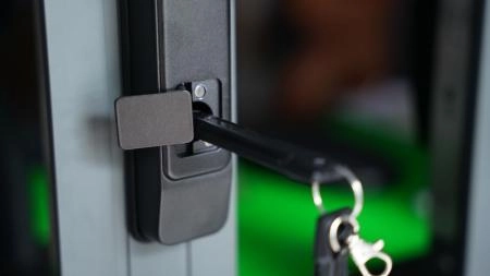 Khóa vân tay sử dụng pin gì ? - 6074