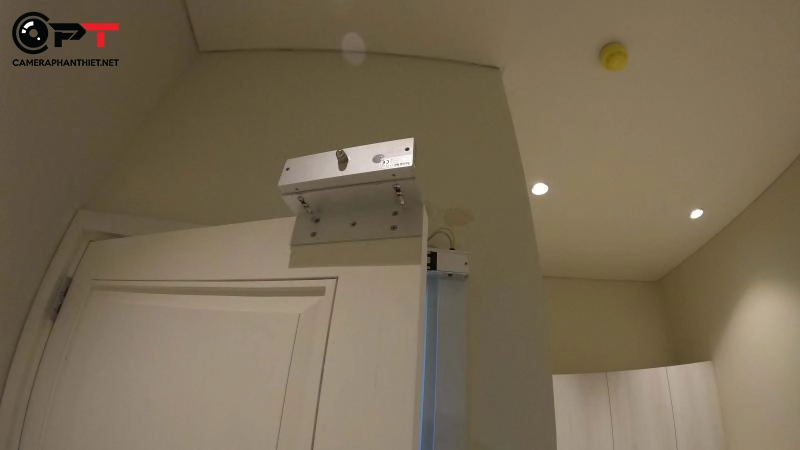 thi công hệ thống camera, hệ thống wifi, âm thanh, cửa từ cho quầy bar công trình NOVA WORLD - 2512