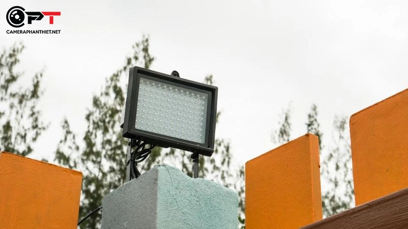 Top 5 loại đèn năng lượng mặt trời nên mua - 2852