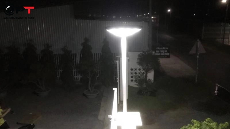 đèn sân vườn năng lượng mặt trời (nlmt) nên sử dụng loại nào ? - 2929