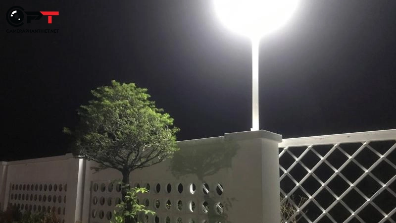 đèn sân vườn năng lượng mặt trời (nlmt) nên sử dụng loại nào ? - 2932