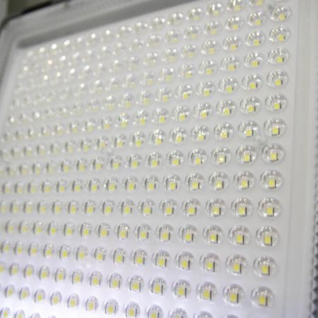 Ảnh sản phẩm Đèn pha năng lượng mặt trời 300w chính hãng JD JINDIAN JD 7300 - hình 3