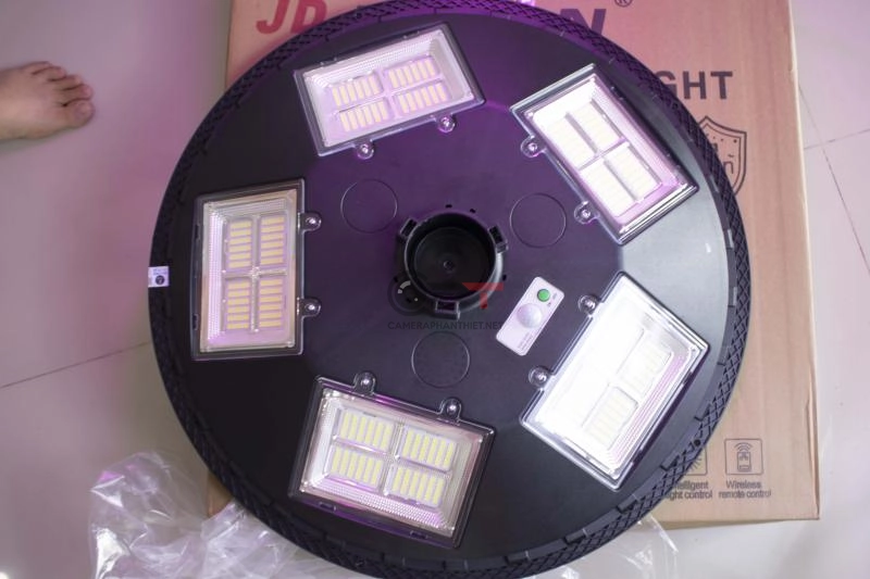 ĐÈN NĂNG LƯỢNG MẶT TRỜI 500W - ĐĨA BAY - UFO500 - JD SOLAR - 3665