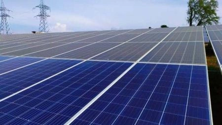 Tấm pin năng lượng mặt trời có hoạt động sản xuất điện vào ban đêm không ? - 5376