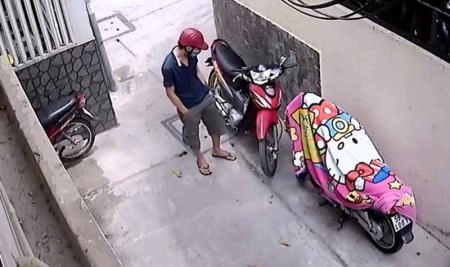 Camera an ninh có bắt được trộm cướp bị mặt không ? - 5478