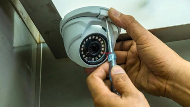 Giá lắp camera trong thang máy gồm những vật tư nào ? - 5887