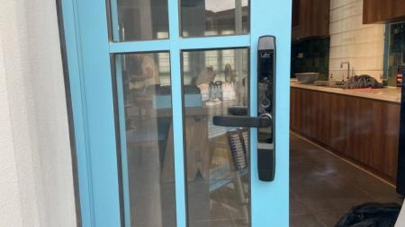 Khóa vân tay LAFFER có tốt không ? - 6017