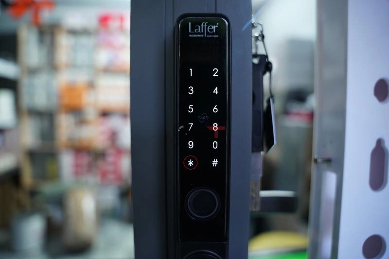 Cách mở khóa vân tay bằng mật khẩu, thẻ từ - 6058