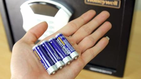 khóa vân tay nhanh hết pin - 6071