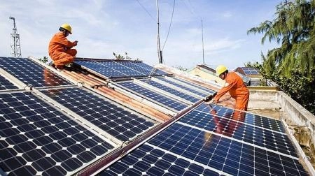 Lắp điện mặt trời 5kW cho gia đình tại Phan Thiết